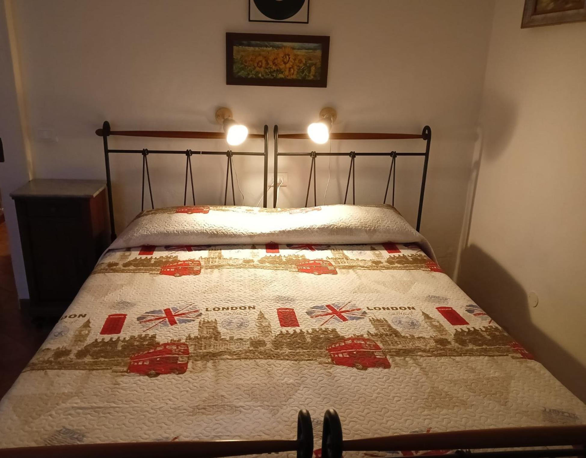 Appartamento Tipico In Centro Storico Урбино Екстериор снимка